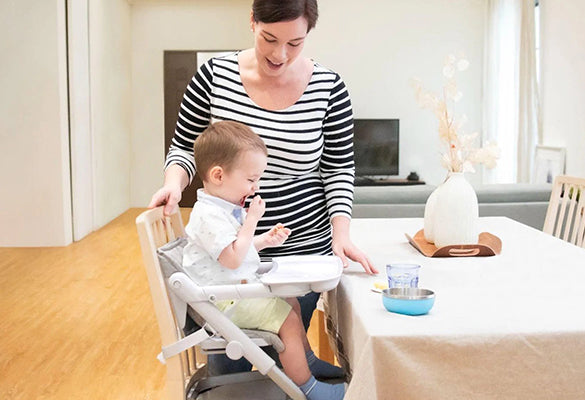 Baby sitting best sale feeding chair